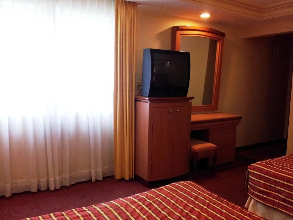 San Diego 3* Mexico City